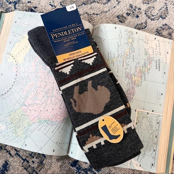 Pendleton NWT Unisex Merino Wool Gray Brown Blend Roaming Bison Camp Crew Socks - Picture 8 of 8